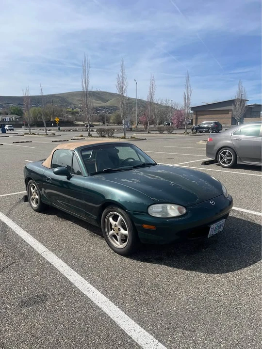 1999 Mazda NB MX-5 Miata - Image 5 of 20