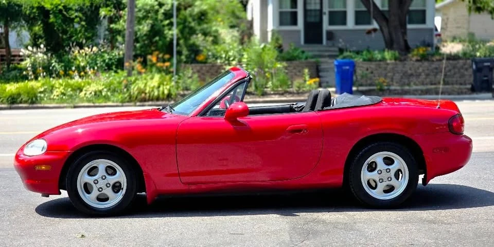 1999 Mazda NB MX-5 Miata - Image 8 of 19