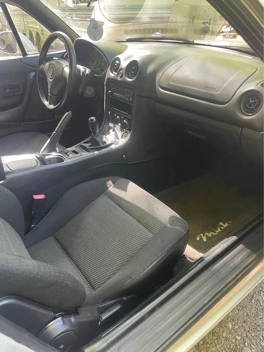 1999 Mazda NB MX-5 Miata - Image 15 of 20