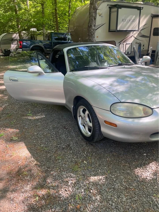 1999 Mazda NB MX-5 Miata - Image 12 of 20