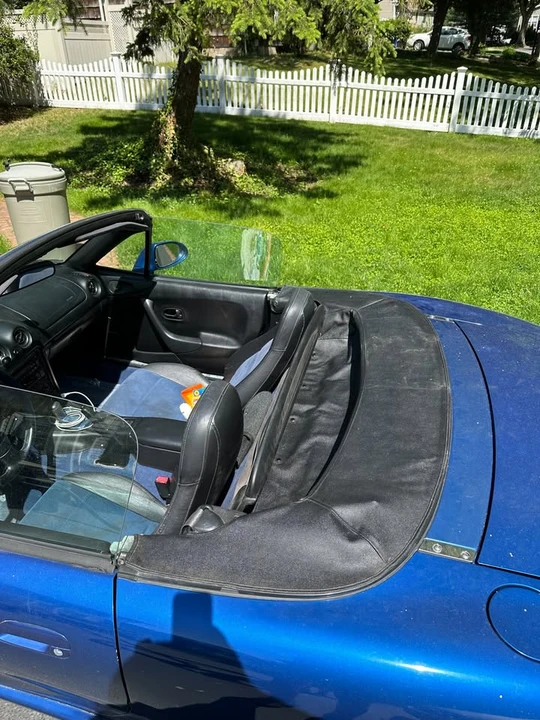 1999 Mazda NB MX-5 Miata - Image 2 of 3