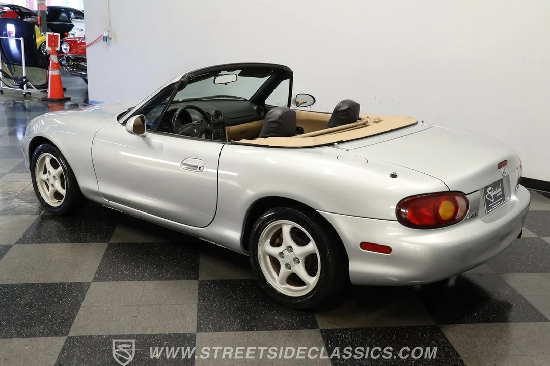 1999 Mazda NB MX-5 Miata - Image 7 of 12