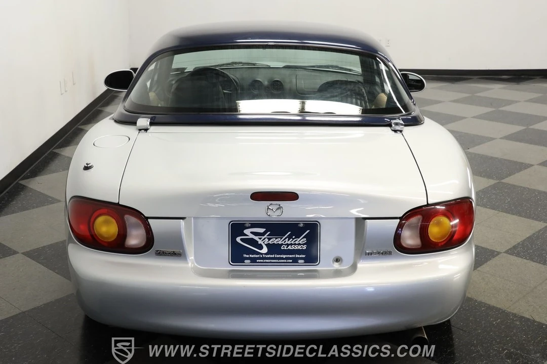 1999 Mazda NB MX-5 Miata - Image 9 of 12