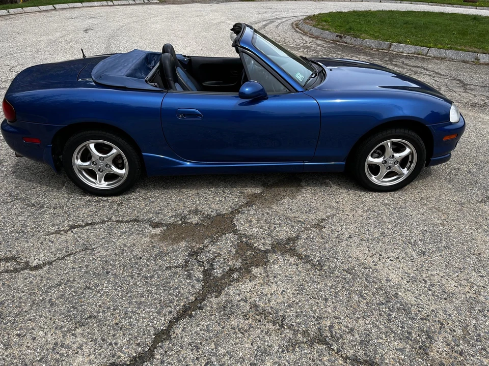 1999 Mazda NB MX-5 Miata - Image 10 of 31