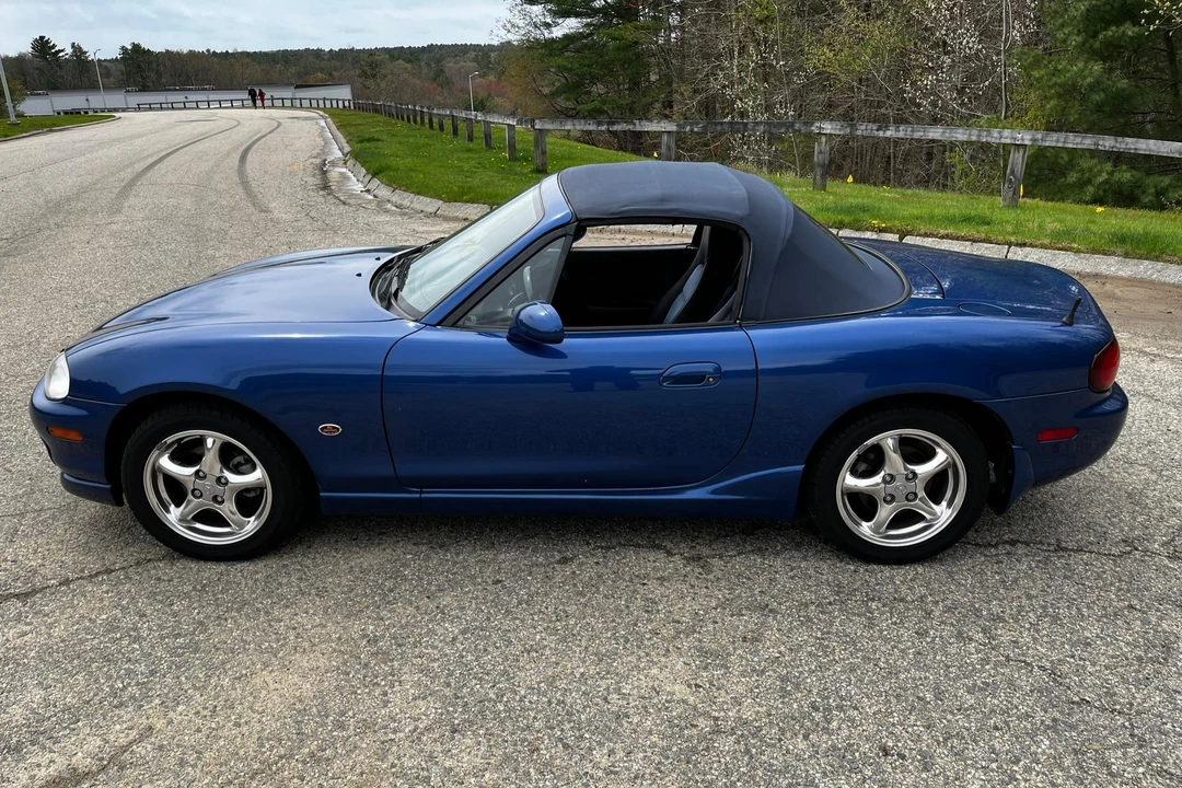 1999 Mazda NB MX-5 Miata - Image 18 of 31