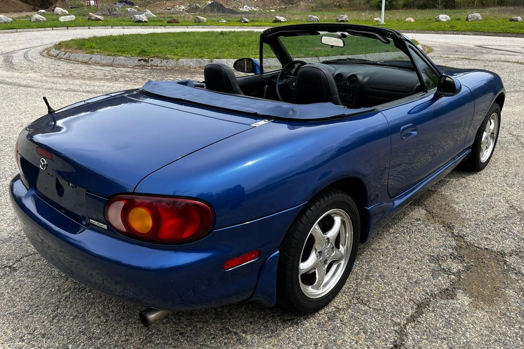 1999 Mazda NB MX-5 Miata - Image 13 of 31