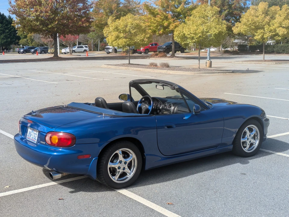 1999 Mazda NB MX-5 Miata - Image 19 of 31