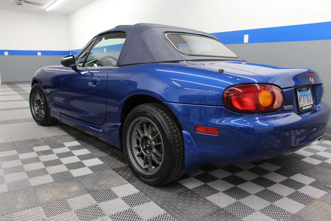 1999 Mazda NB MX-5 Miata - Image 8 of 31