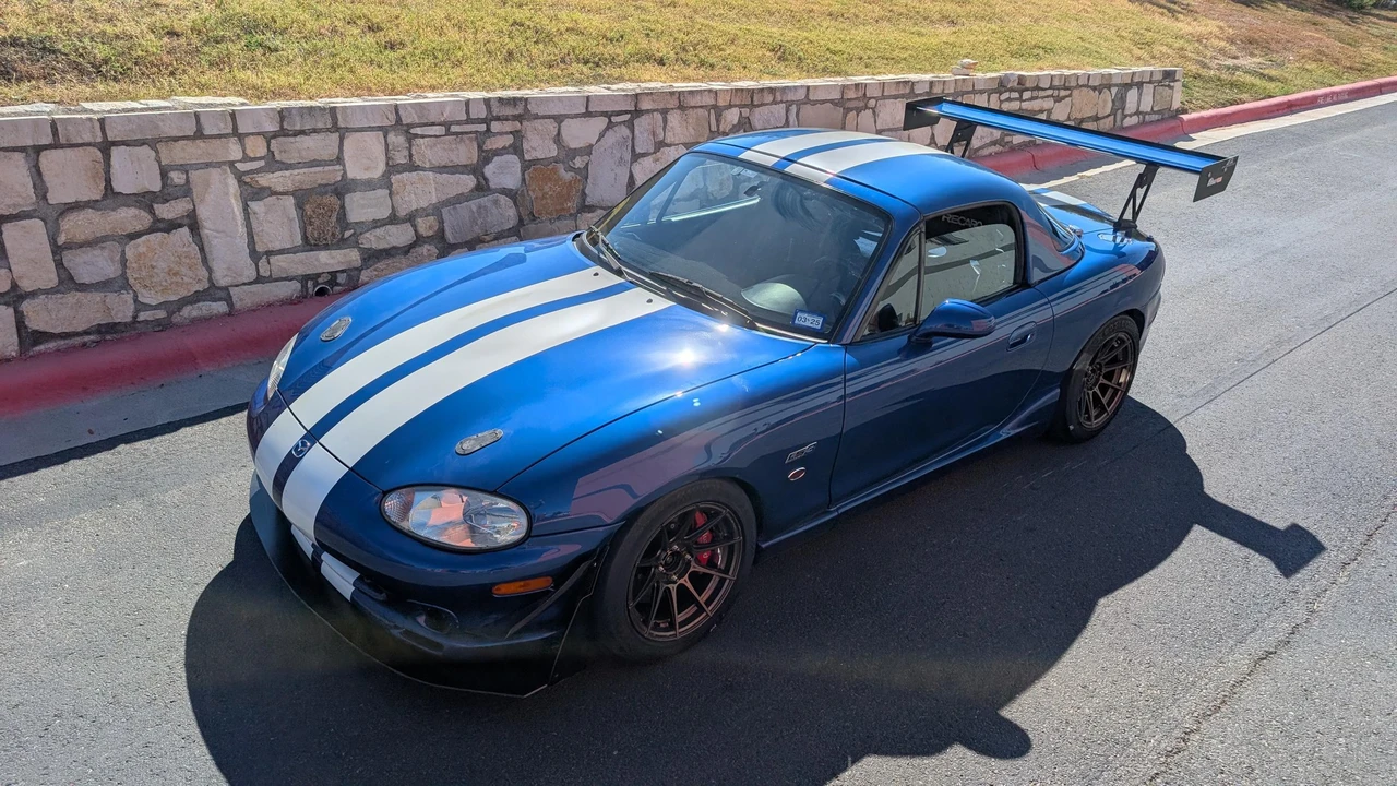 1999 Mazda NB MX-5 Miata - Image 9 of 31