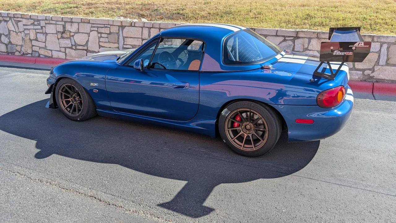 1999 Mazda NB MX-5 Miata - Image 21 of 31