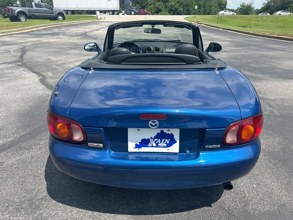 1999 Mazda NB MX-5 Miata - Image 10 of 14