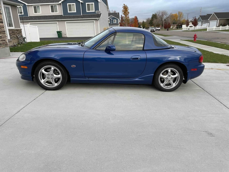 1999 Mazda NB MX-5 Miata - Image 8 of 31