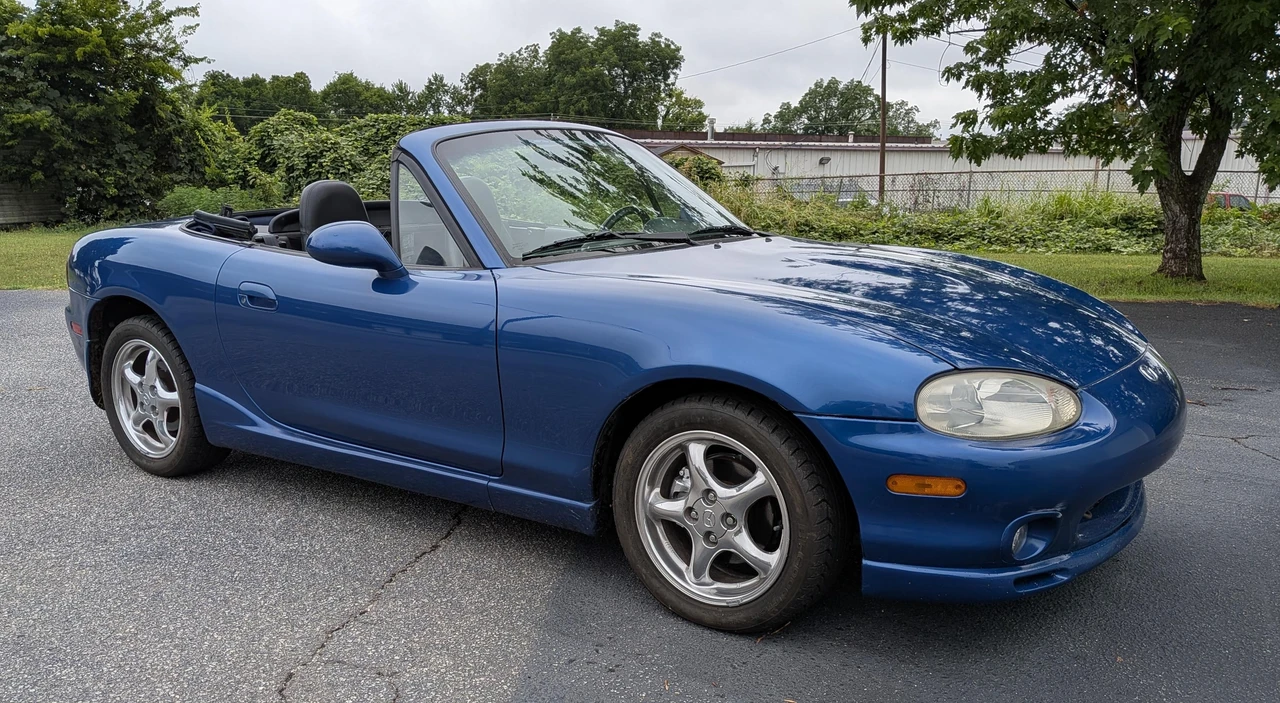 1999 Mazda NB MX-5 Miata - Image 17 of 31