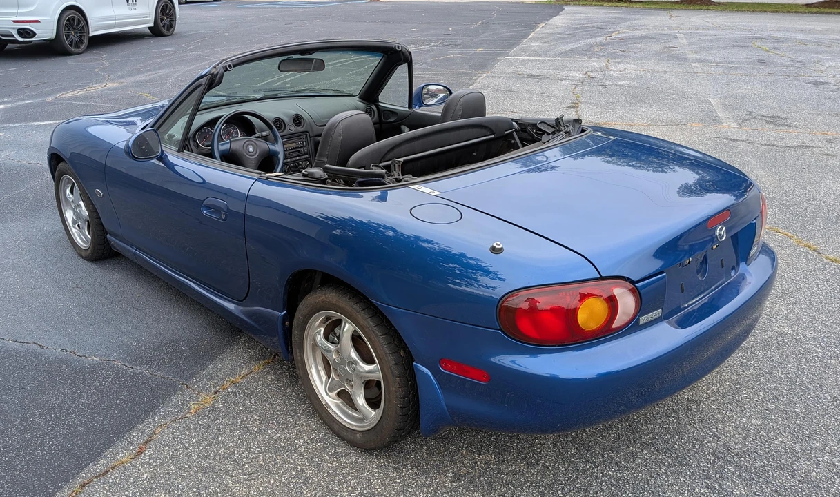 1999 Mazda NB MX-5 Miata - Image 12 of 31