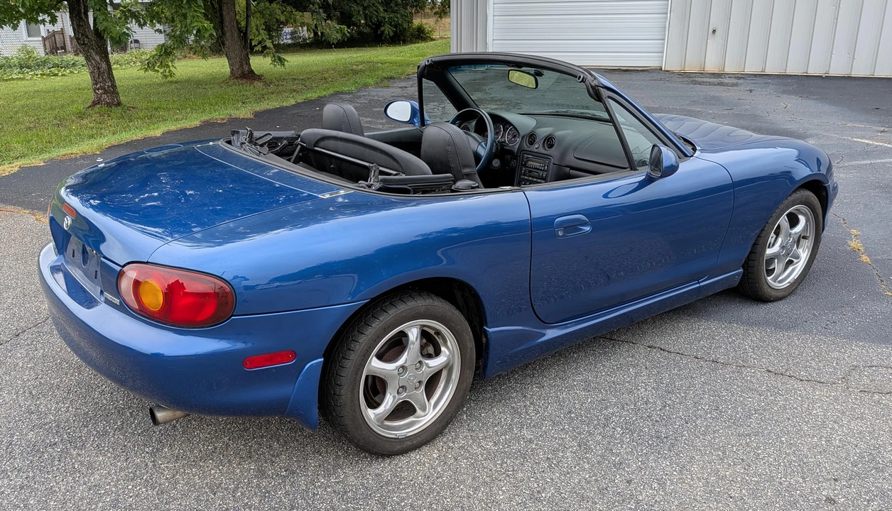 1999 Mazda NB MX-5 Miata - Image 16 of 31
