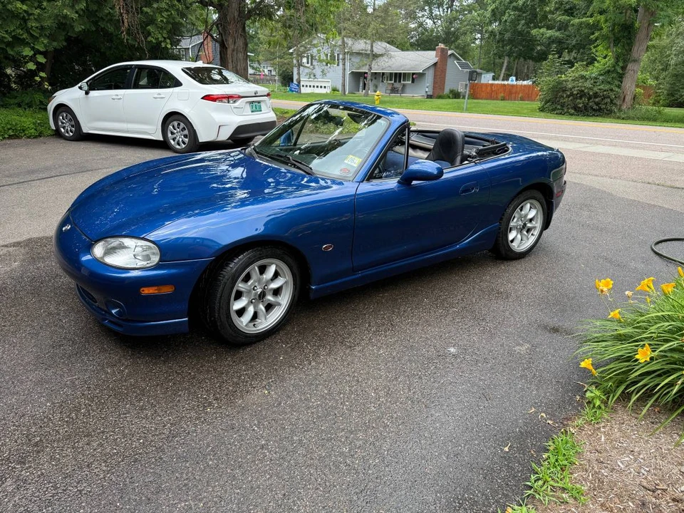 1999 Mazda NB MX-5 Miata - Image 2 of 23