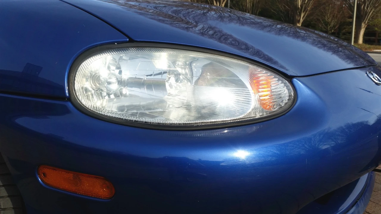 1999 Mazda NB MX-5 Miata - Image 18 of 31