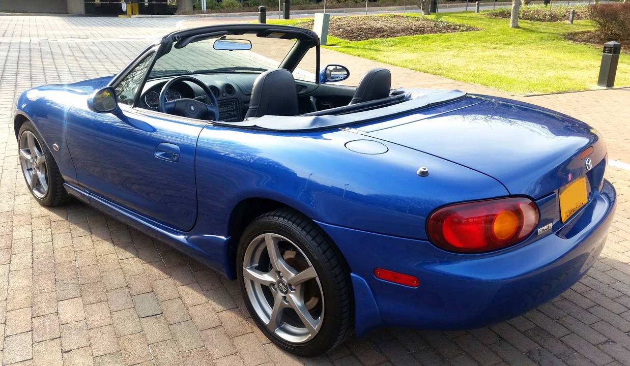 1999 Mazda NB MX-5 Miata - Image 8 of 31
