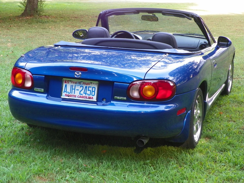 1999 Mazda NB MX-5 Miata - Image 3 of 31