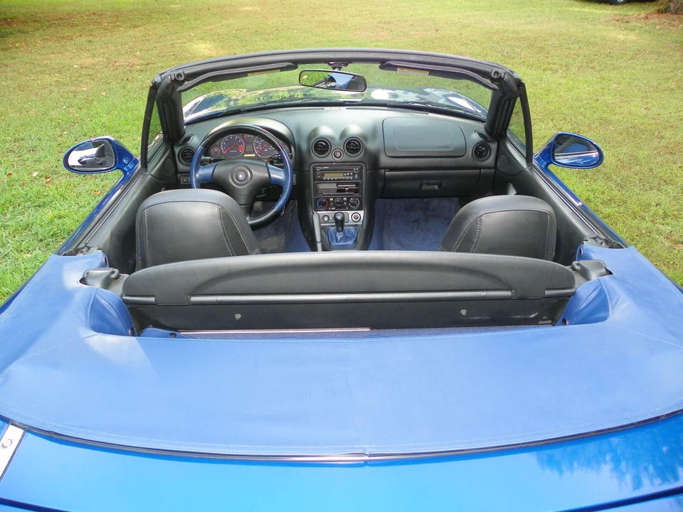 1999 Mazda NB MX-5 Miata - Image 18 of 31