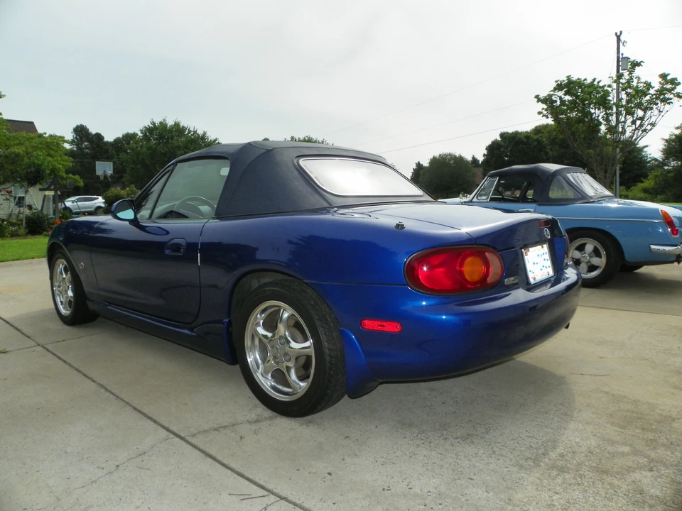 1999 Mazda NB MX-5 Miata - Image 16 of 31