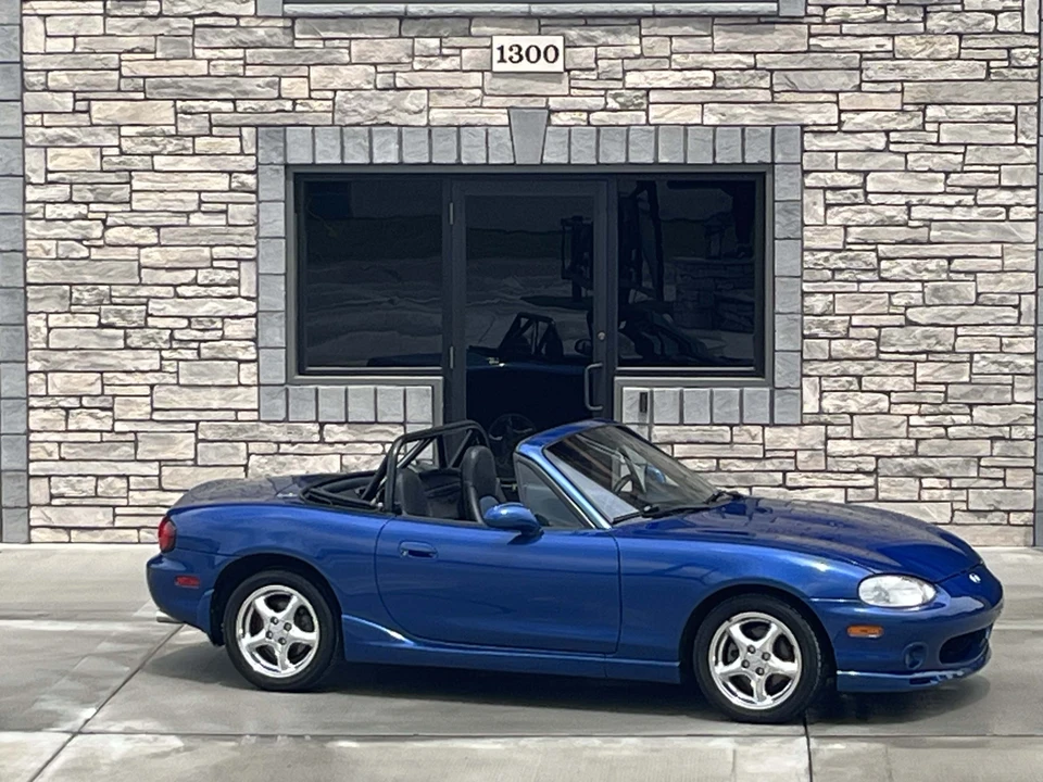 1999 Mazda NB MX-5 Miata - Image 3 of 31