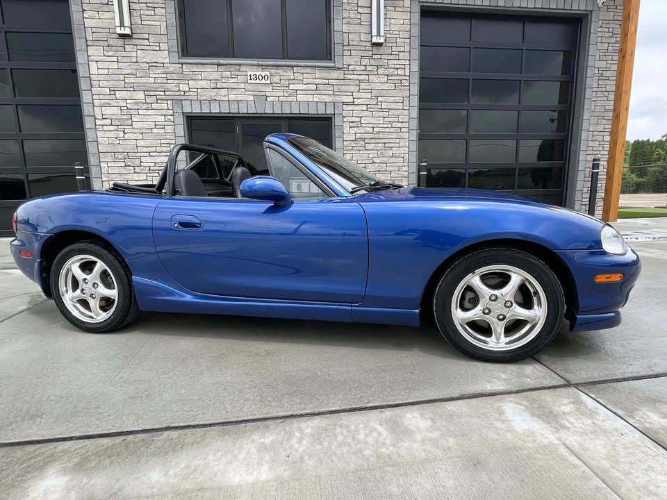 1999 Mazda NB MX-5 Miata - Image 5 of 31