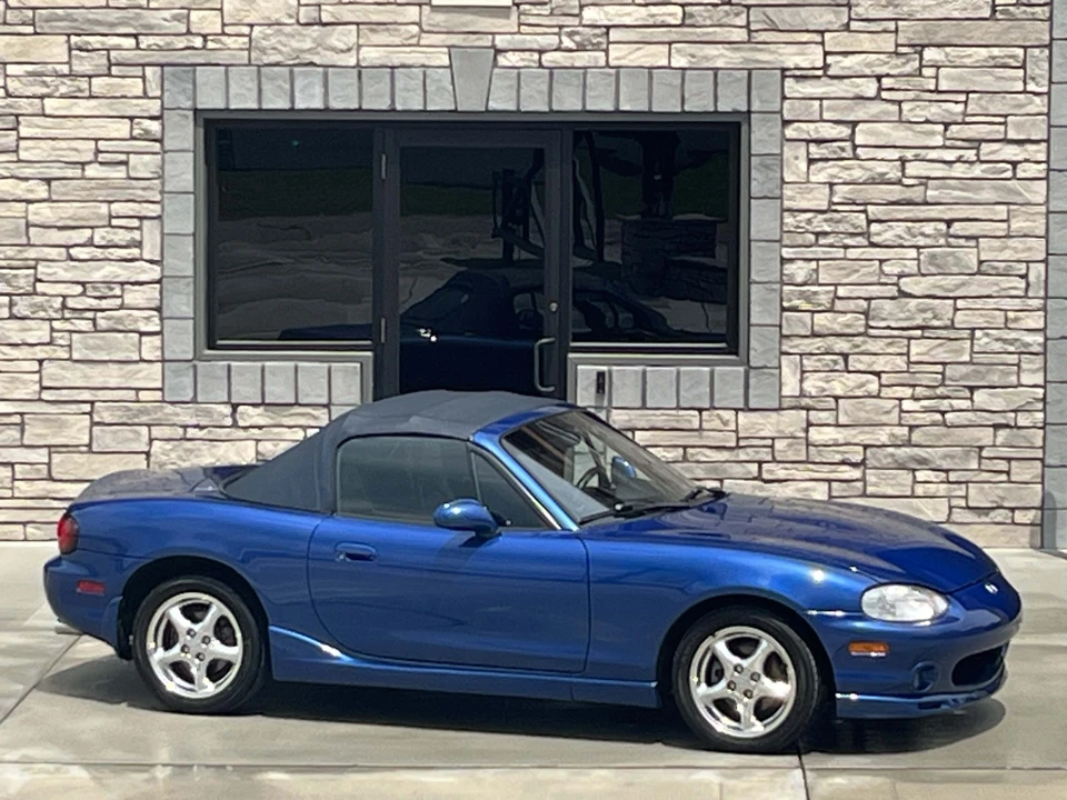 1999 Mazda NB MX-5 Miata - Image 6 of 31