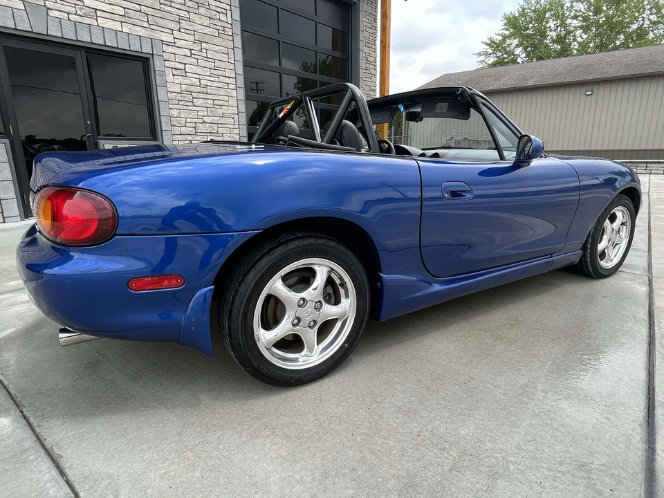 1999 Mazda NB MX-5 Miata - Image 8 of 31