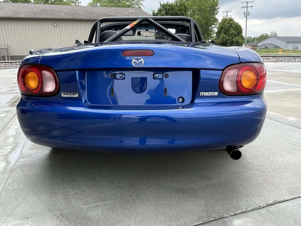 1999 Mazda NB MX-5 Miata - Image 9 of 31