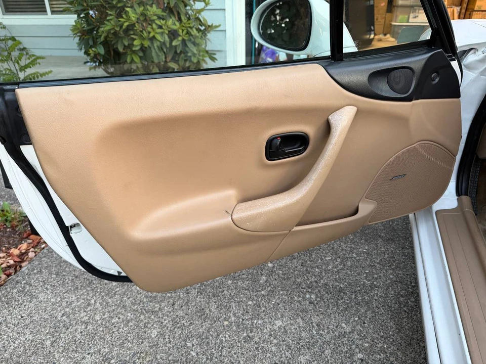 1999 Mazda NB MX-5 Miata - Image 13 of 24