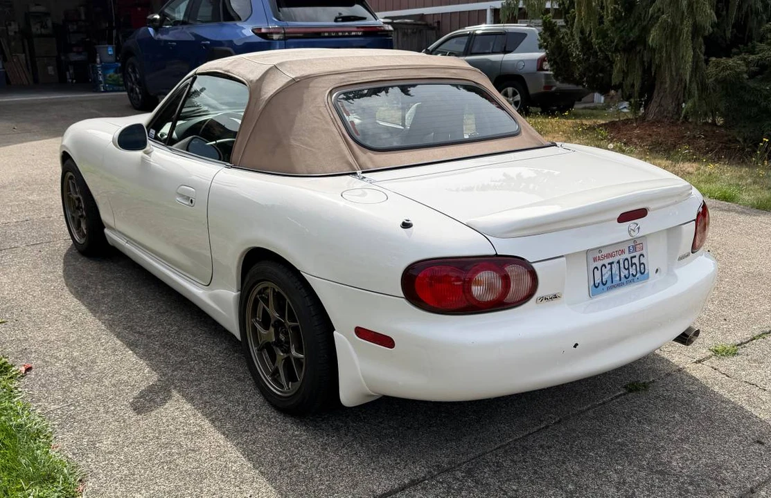 1999 Mazda NB MX-5 Miata - Image 9 of 24