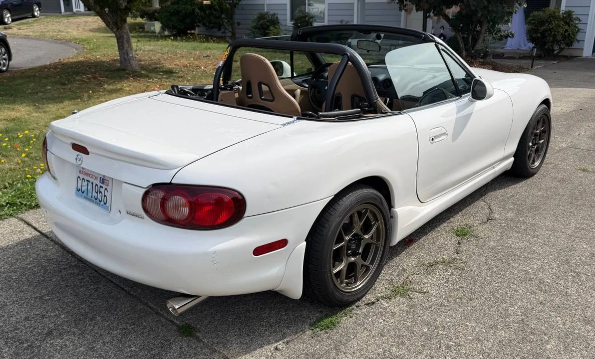 1999 Mazda NB MX-5 Miata - Image 7 of 24