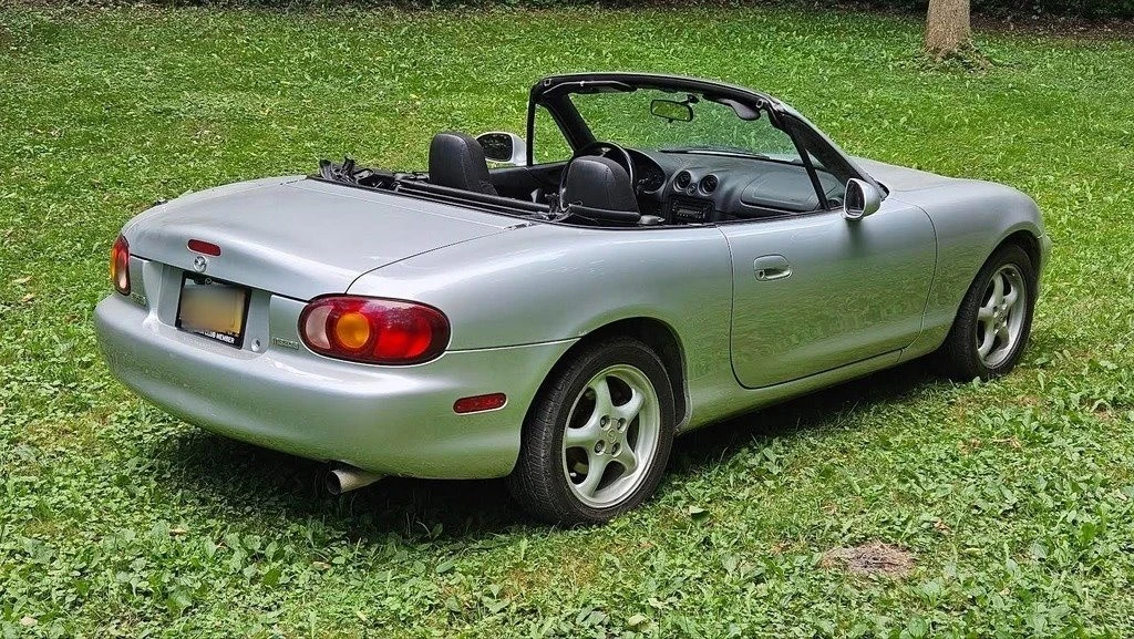 1999 Mazda NB MX-5 Miata - Image 4 of 16
