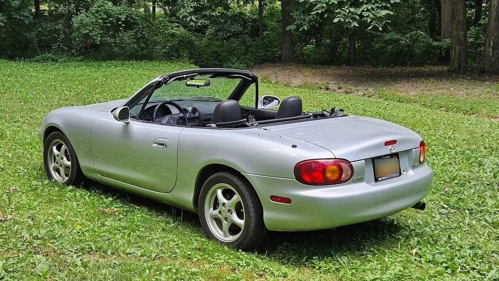 1999 Mazda NB MX-5 Miata - Image 3 of 16