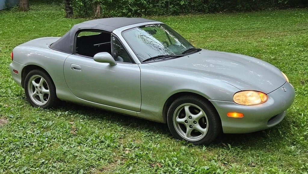 1999 Mazda NB MX-5 Miata - Image 16 of 16
