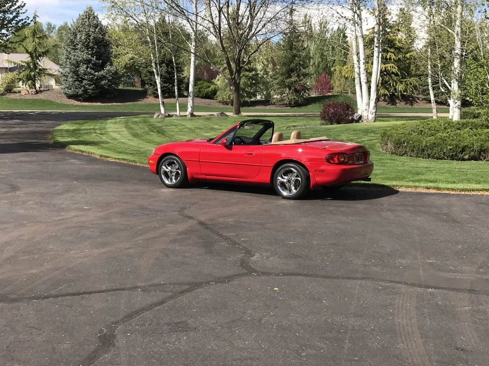 1999 Mazda NB MX-5 Miata - Image 8 of 31