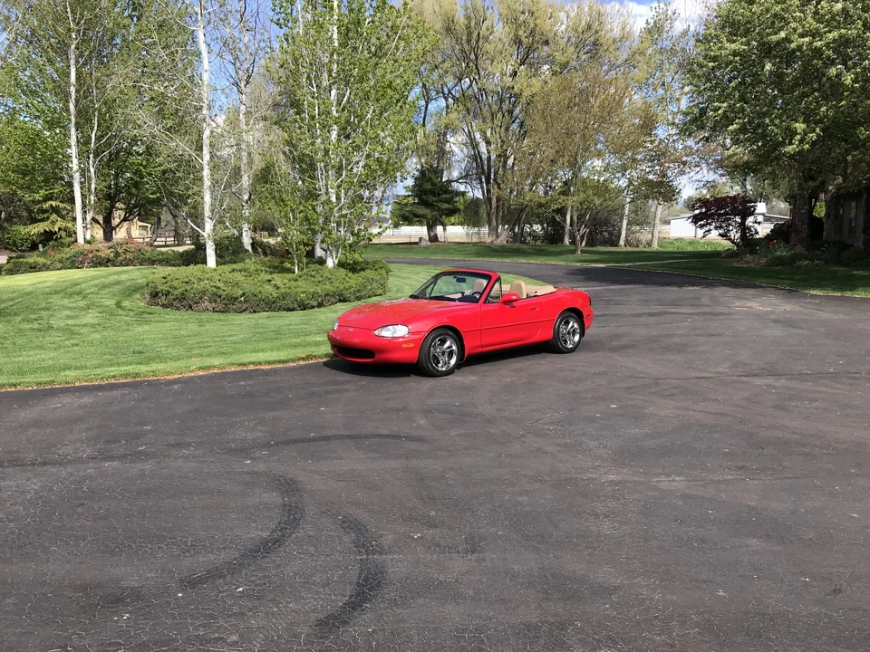 1999 Mazda NB MX-5 Miata - Image 4 of 31