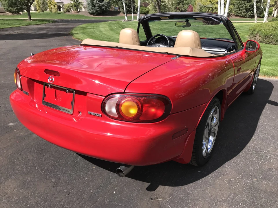 1999 Mazda NB MX-5 Miata - Image 13 of 31