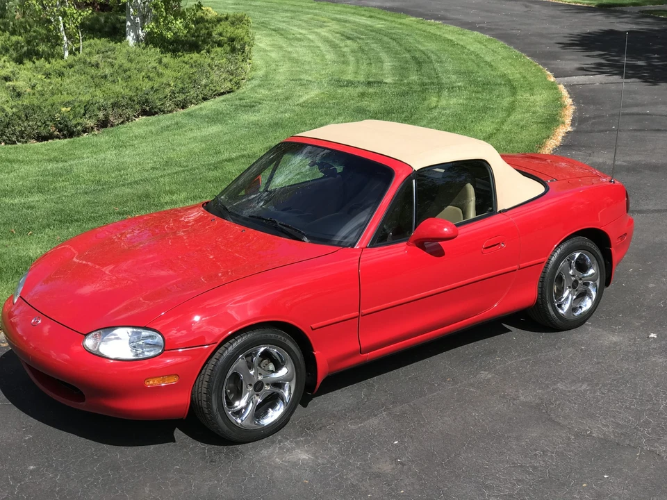 1999 Mazda NB MX-5 Miata - Image 21 of 31