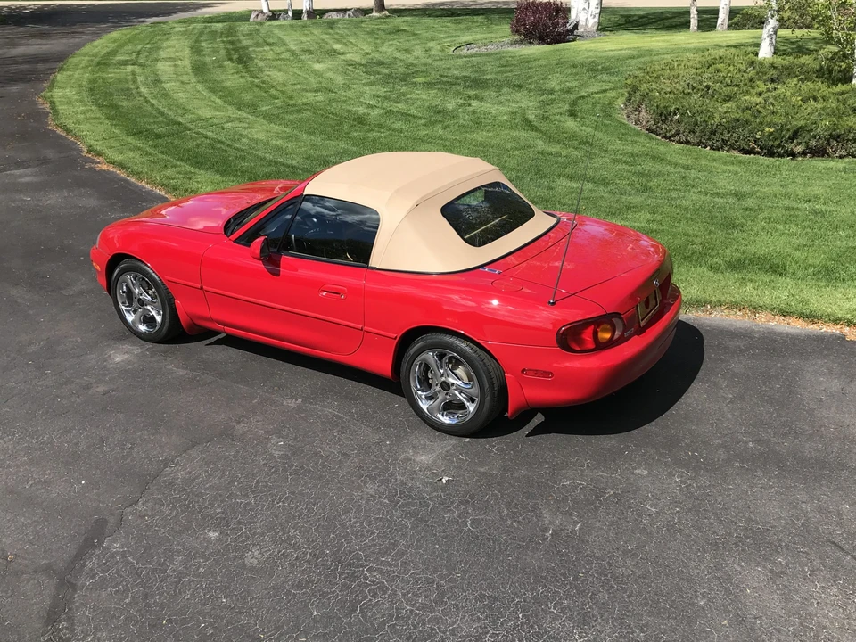 1999 Mazda NB MX-5 Miata - Image 24 of 31