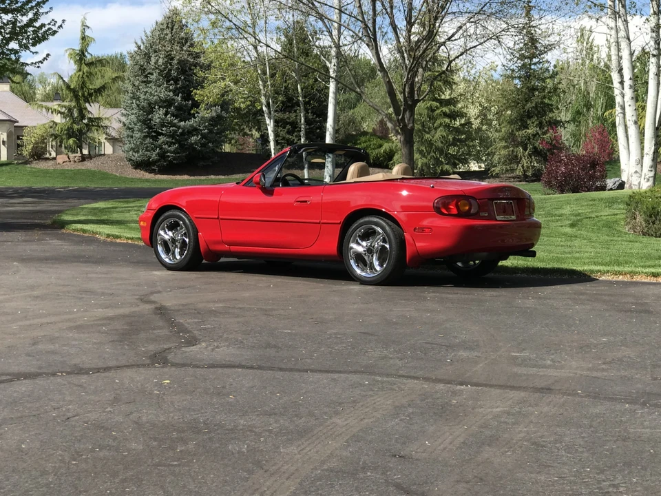 1999 Mazda NB MX-5 Miata - Image 7 of 31