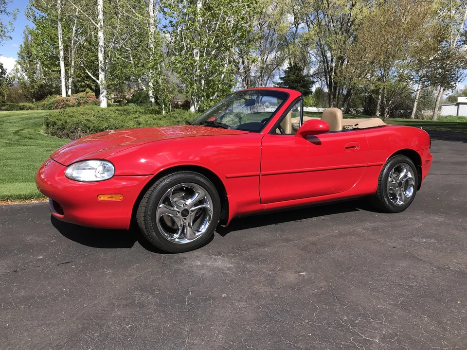 1999 Mazda NB MX-5 Miata - Image 2 of 31