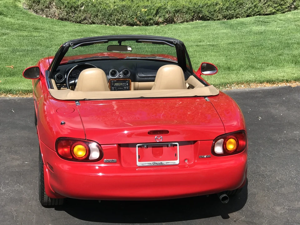 1999 Mazda NB MX-5 Miata - Image 11 of 31