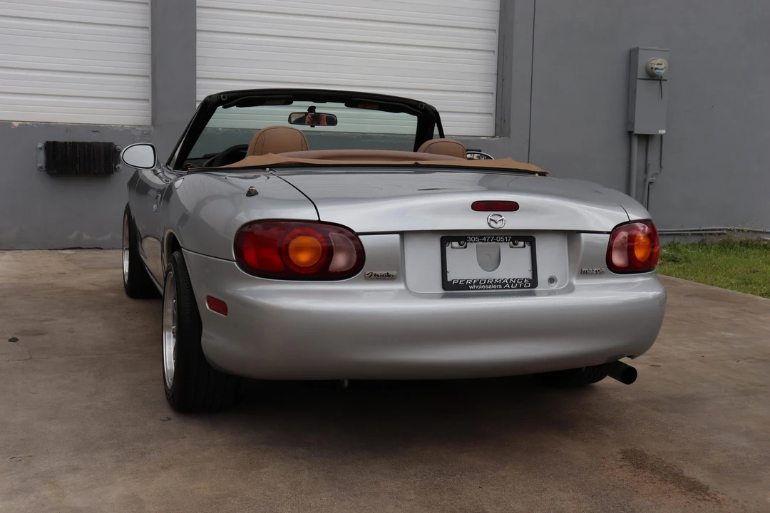 1999 Mazda NB MX-5 Miata - Image 11 of 31