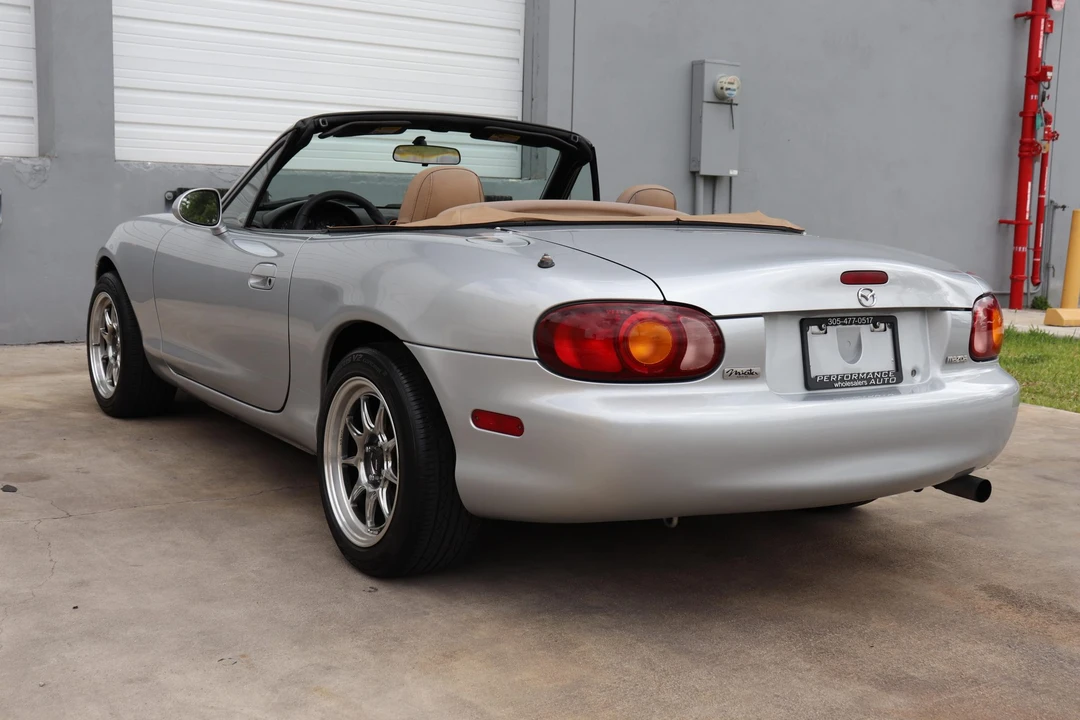 1999 Mazda NB MX-5 Miata - Image 10 of 31