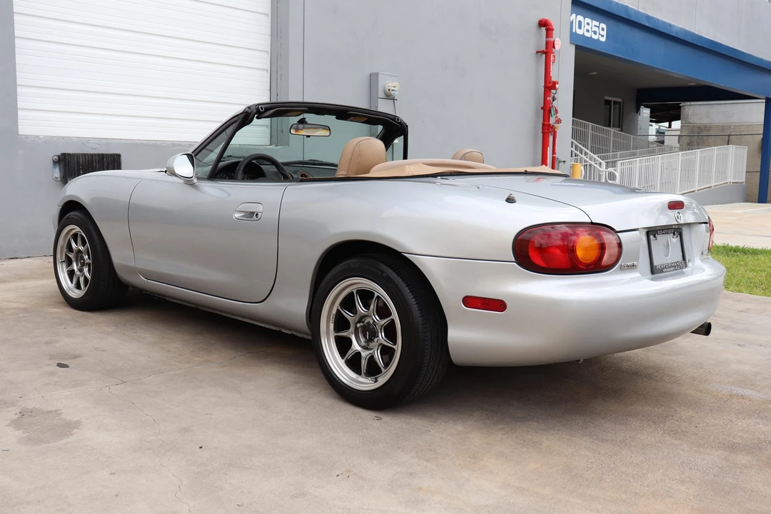 1999 Mazda NB MX-5 Miata - Image 9 of 31