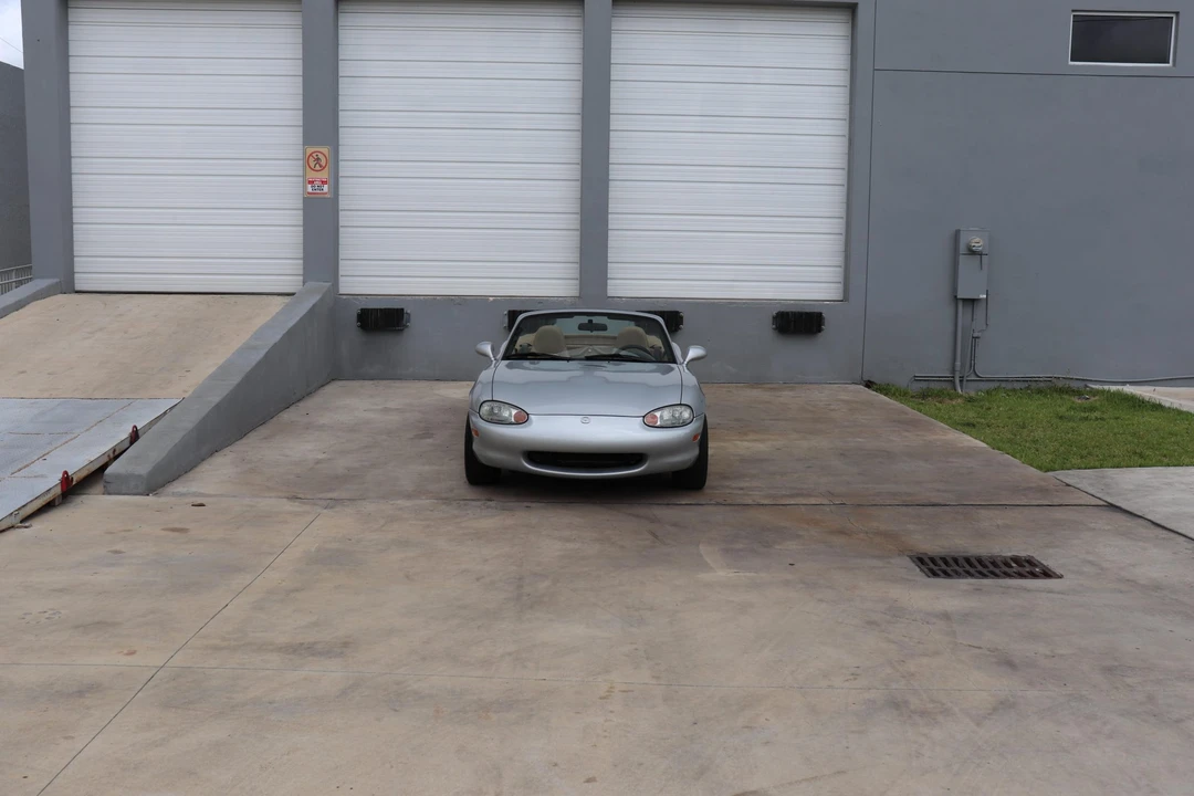 1999 Mazda NB MX-5 Miata - Image 4 of 31