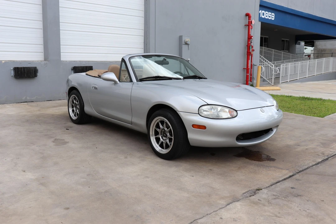 1999 Mazda NB MX-5 Miata - Image 20 of 31