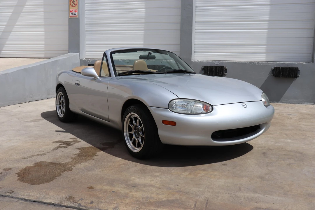 1999 Mazda NB MX-5 Miata - Image 21 of 31